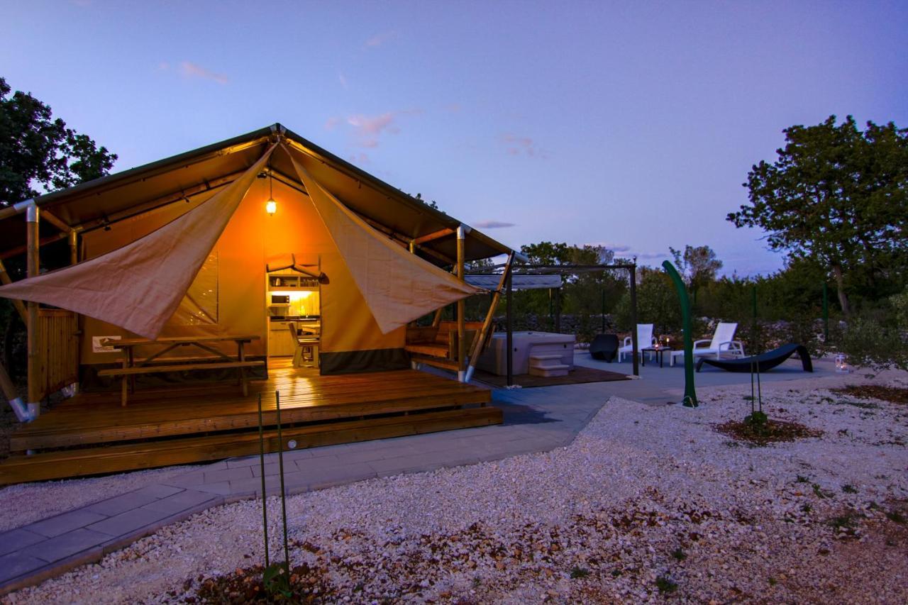 מלון ביוגראד נה מורו Grande Glamping With Pool מראה חיצוני תמונה