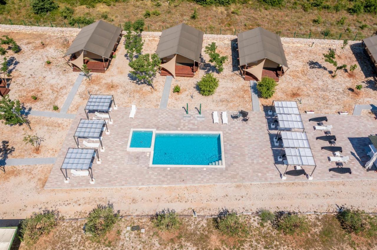 מלון ביוגראד נה מורו Grande Glamping With Pool מראה חיצוני תמונה